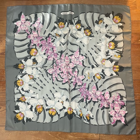 Hermes Accessories - Hermes RARE - COLLECTORS PIECE  Orchidées silk scarf